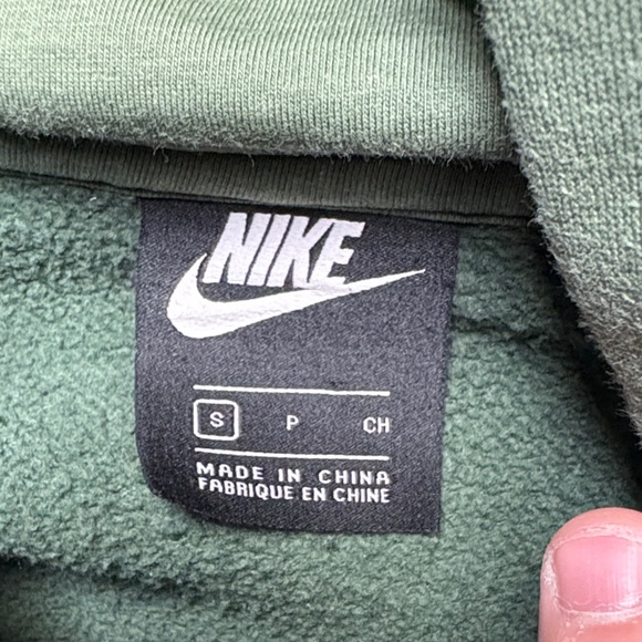 Nike Men's Forest Green Hoodie - Picture 3 of 4
